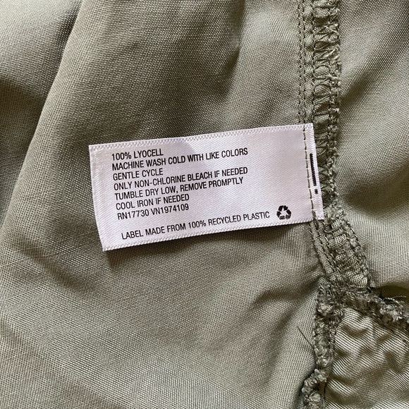 Target Army Green Button down - Picture 6 of 7